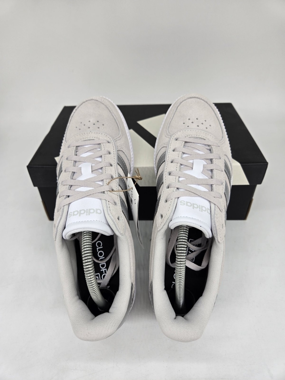 adidas Women's Breaknet Sleek JQ8267 Grey Silver Metallic Shoes Size 6 - Picture 5 of 8